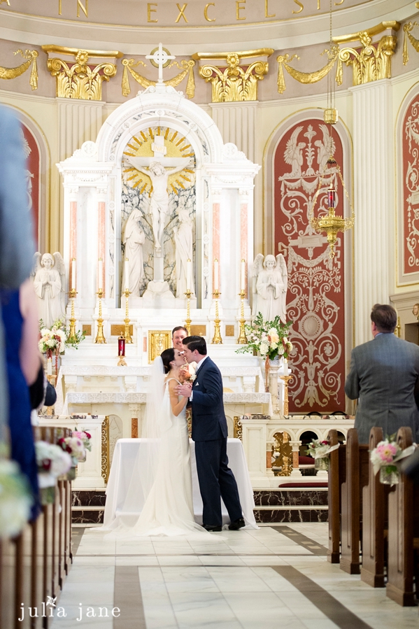 Natural Wedding Photography by Connecticut Wedding Photographer Julia Jane Studios